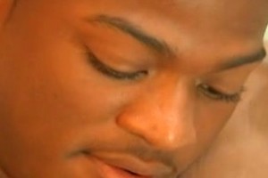 Muscled ebony lad Ricardo jerking off dick